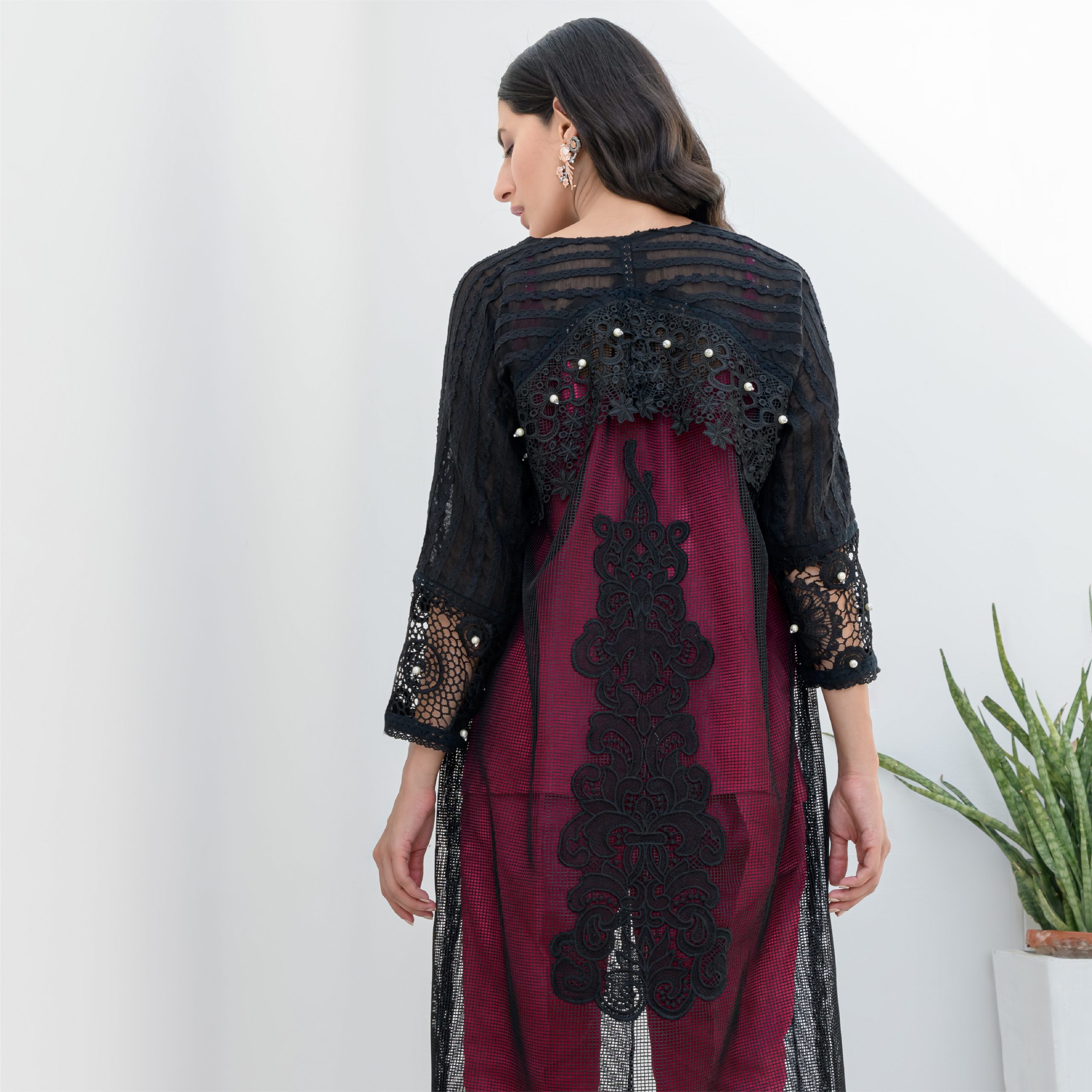 Haute Black - Image 2